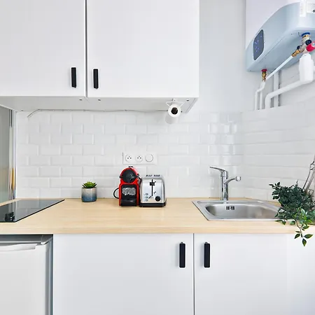 Quartier Tour Eiffel 9 Free Netflix