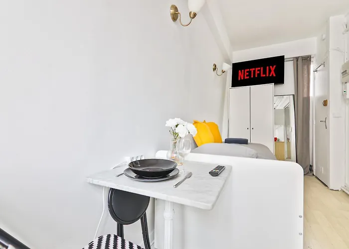 Quartier Tour Eiffel 9 Free Netflix *